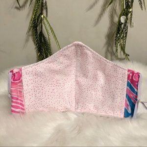 Lilly Pulitzer Other - Face Mask with Filter Pocket Lilly Pulitzer Other - Face Mask with Filter Pocket